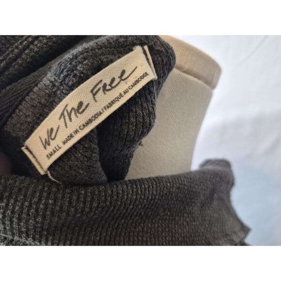 Free People Sweaters - Sold! We The Free Womens Charcoal Gray V-Neck Thermal Pullover Sweater Small